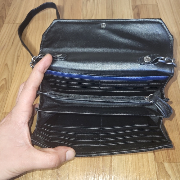 Kenneth Cole Reaction Small Slim Messenger Leather Crossbody Bag Black Gunmetal - Picture 5 of 10